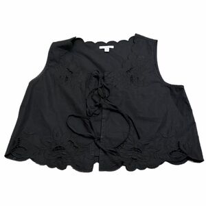 Embroidered Floral Eyelet Tie Front Crop Vest Tank (Black) Size Large